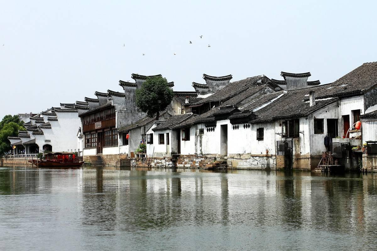 北京首都机场股份:订立信息系统委托管理服务合同